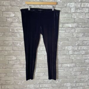 **FLAWED** Eileen Fisher Women's Medium Black Velvet Skinny Pants. Ankle Length.